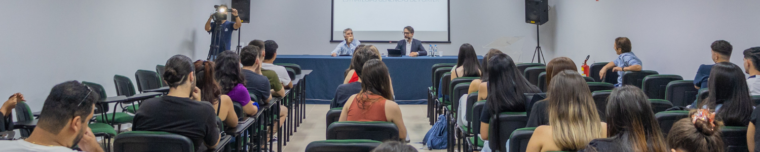 Alunos participam de uma palestra da ADM Meeting de 2024